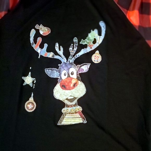 Boutique Black with red checkered lomg sleeves silly Reindeer T shirt - Picture 4 of 5